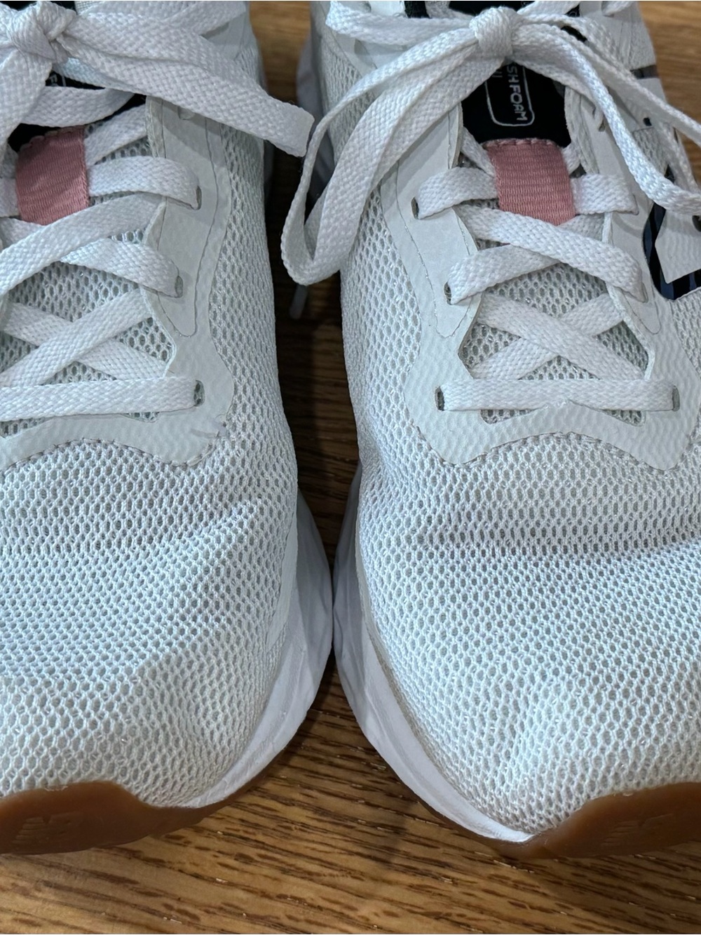New Balance Fresh Foam Arishi V4 (White/Tobacco) Women's Shoes - Picture 7 of 16